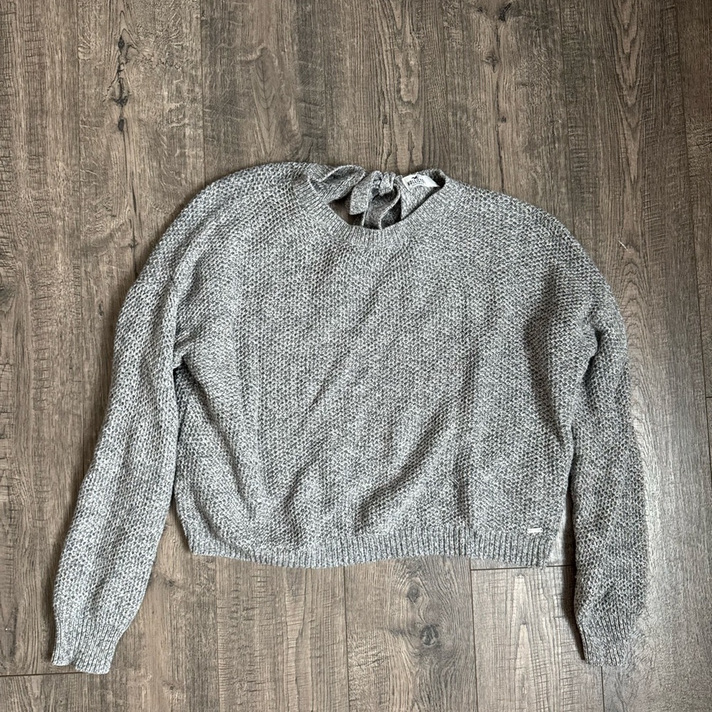 Hollister Heather Gray Crewneck Knit Sweater